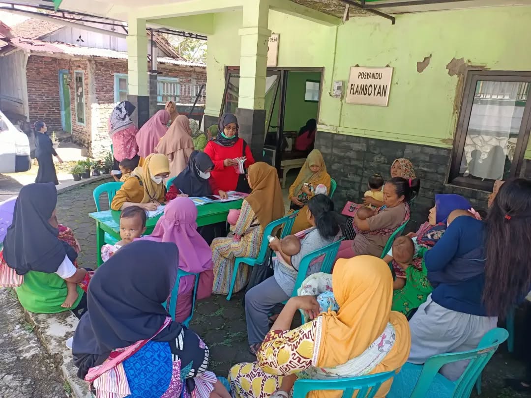 Vaksinasi massal di Puskesmas Leksono 2